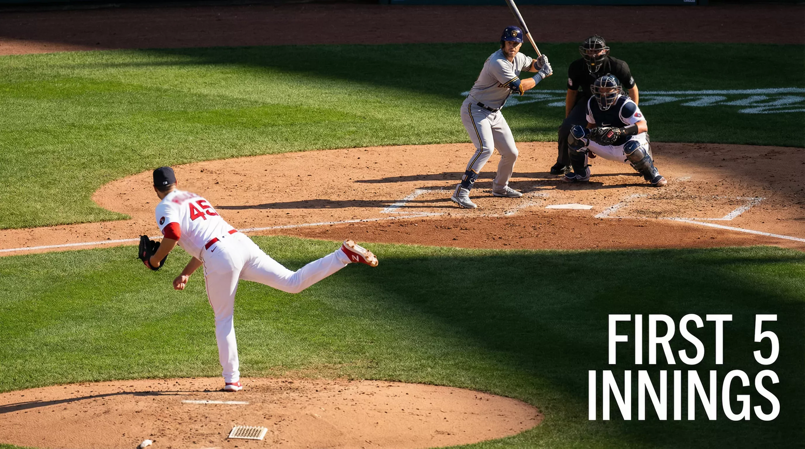 Duel entre un lanceur et un frappeur de baseball MLB vu depuis le côté du terrain